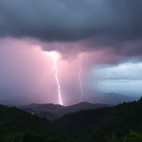 trovões e raios em Mauá